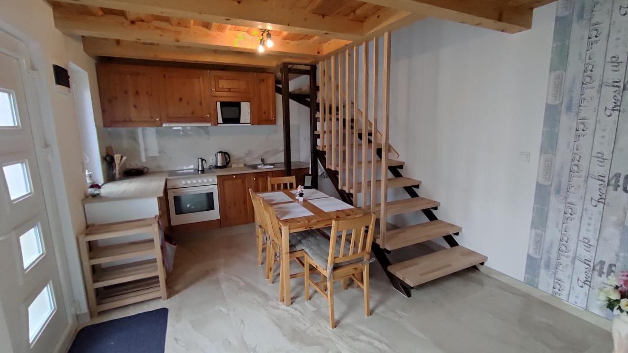 Vadgalamb Apartmanhaz Lipót المظهر الخارجي الصورة
